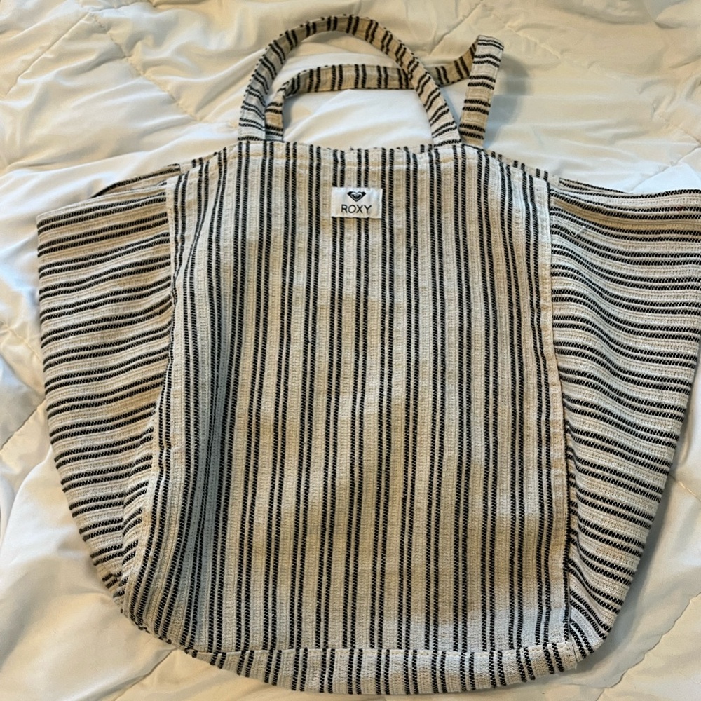 Roxy Black and White Tote or Beach Bag